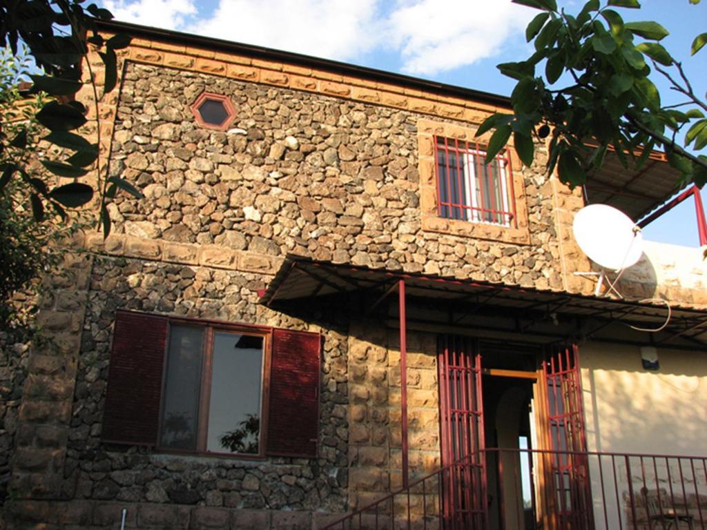 Three Jugs B&B Jrvezh Exteriér fotografie